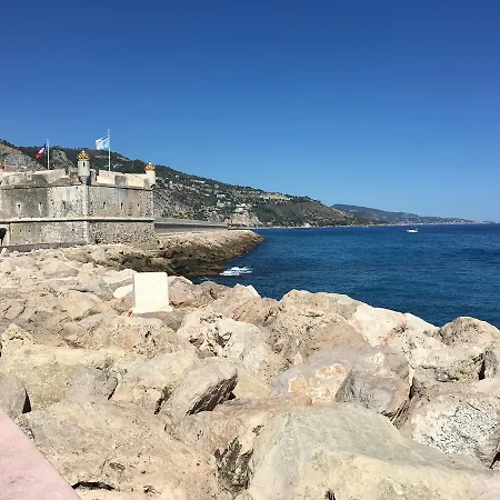 La Pietonne Апартаменты